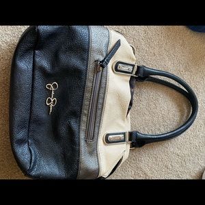Jessica Simpson purse